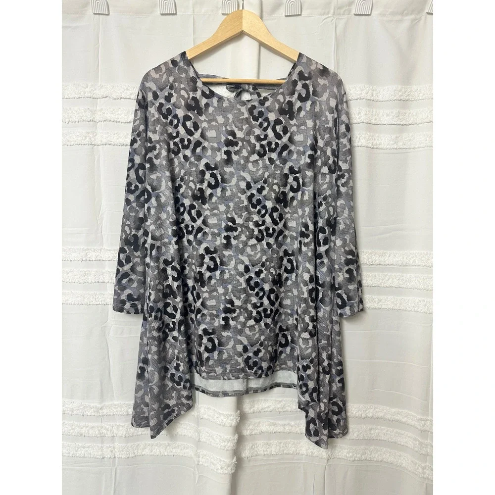 Clara Sunwoo Leopard Print Sharkbite Hem Tunic Top Purple Black 2X Made in USA - Picture 1 of 7